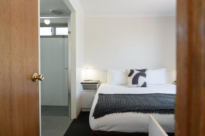 Adelaide Caravan Park - Aspen Holiday Parks Экстерьер фото