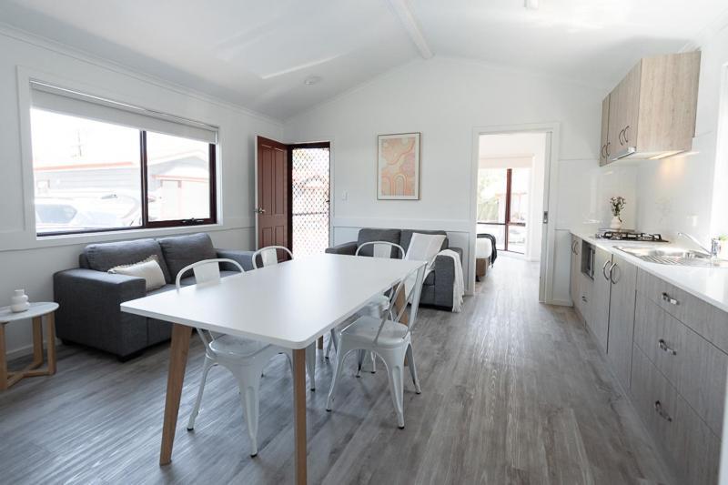 Adelaide Caravan Park - Aspen Holiday Parks Экстерьер фото
